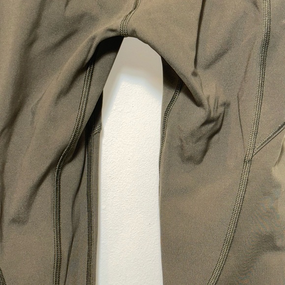 Lululemon All The Right Places Pant II Leggings 28" Olive Green W5AZTS Womens 4 - Picture 7 of 11